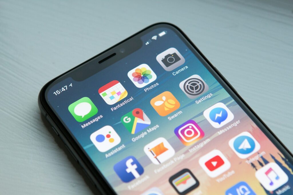 12 apps imprescindibles para viajeros en 2026 (probadas en 30+ países)
