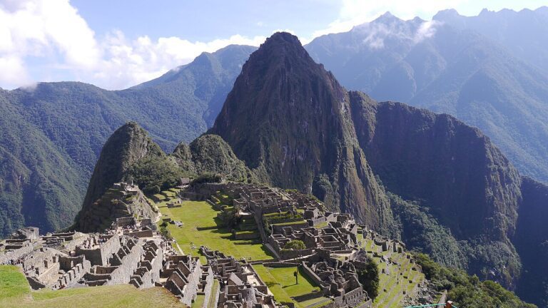 Guía Machu Picchu 2026: cómo llegar desde Colombia, cuánto cuesta y qué ver
